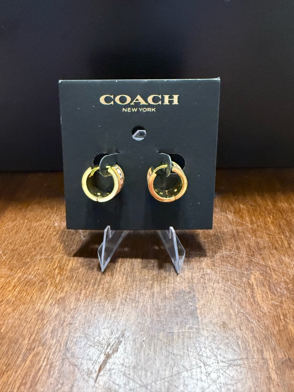 AUTHENTIC NEW COACH Goldtone Signature Pink Enamel Huggie Earrings C Logo - Picture 3 of 4